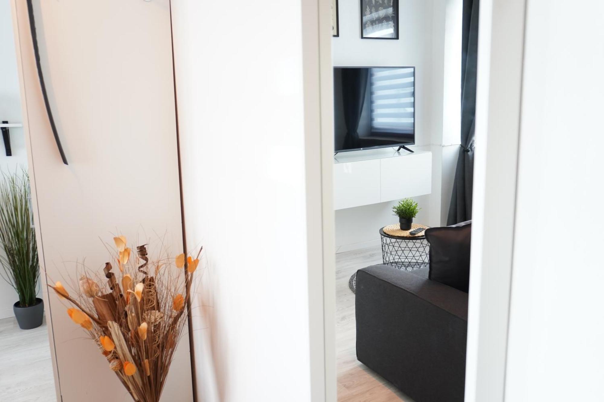 Lenastay I Nostalgieapartment I Innenstadt カイザースラウテルン エクステリア 写真